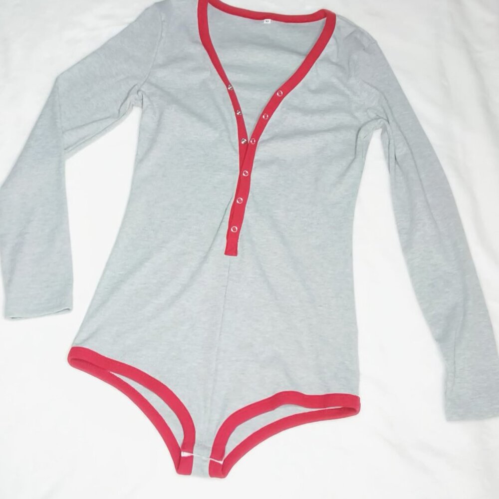 Womens 🌷 Adorable Gray And Deep Plum Long Sleeve Full Back Bodysuit Play Suit - Picture 3 of 7